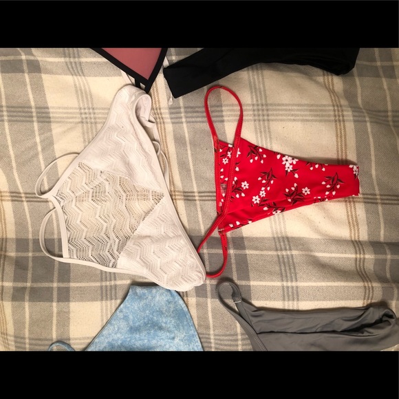 Bikinis - Picture 3 of 4